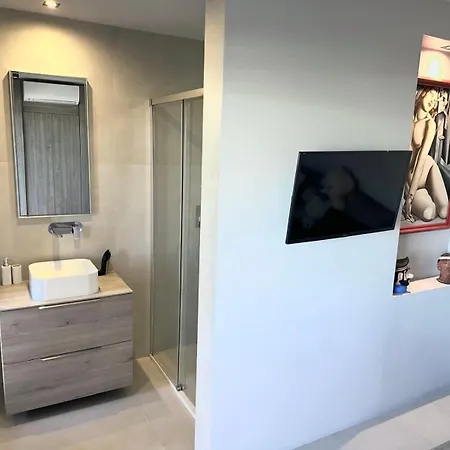 2 Bedrooms 2 Baths 2 Wcs Terrasse Juan Les Pins Apartment *