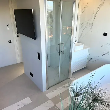 2 Bedrooms 2 Baths 2 Wcs Terrasse Juan Les Pins * Αντίμπ