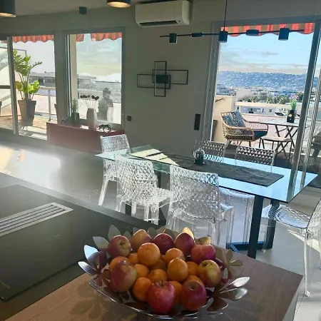 2 Bedrooms 2 Baths 2 Wcs Terrasse Juan Les Pins Apartamento