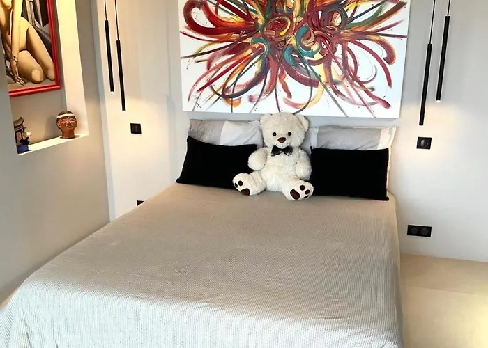 2 Bedrooms 2 Baths 2 Wcs Terrasse Juan Les Pins Antibes